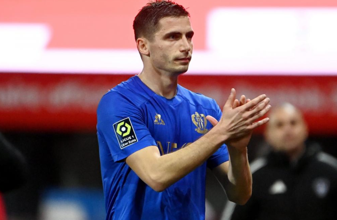 九游娱乐网页入口-法媒：里尔接近签下皇家贝蒂斯边后卫佩劳德